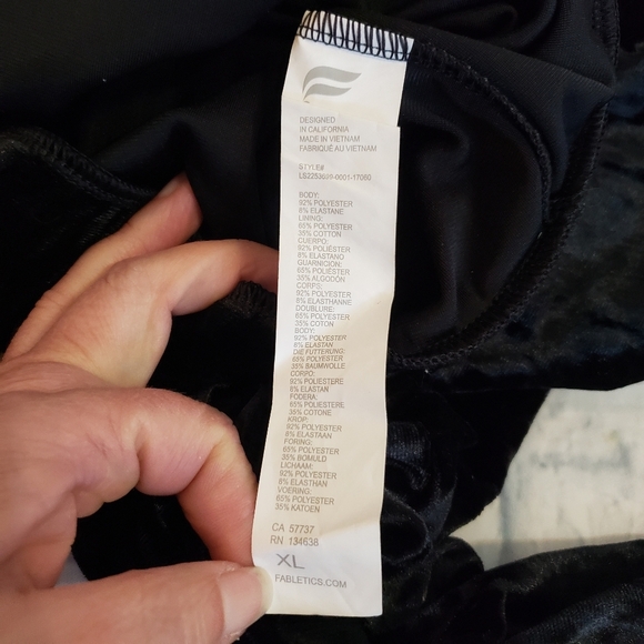 Fabletics black velvet crushed velour hoodie - sz L zip front with pockets - Picture 5 of 7